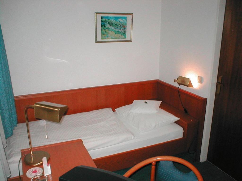Hotel Zur Flora Essen Ruang foto